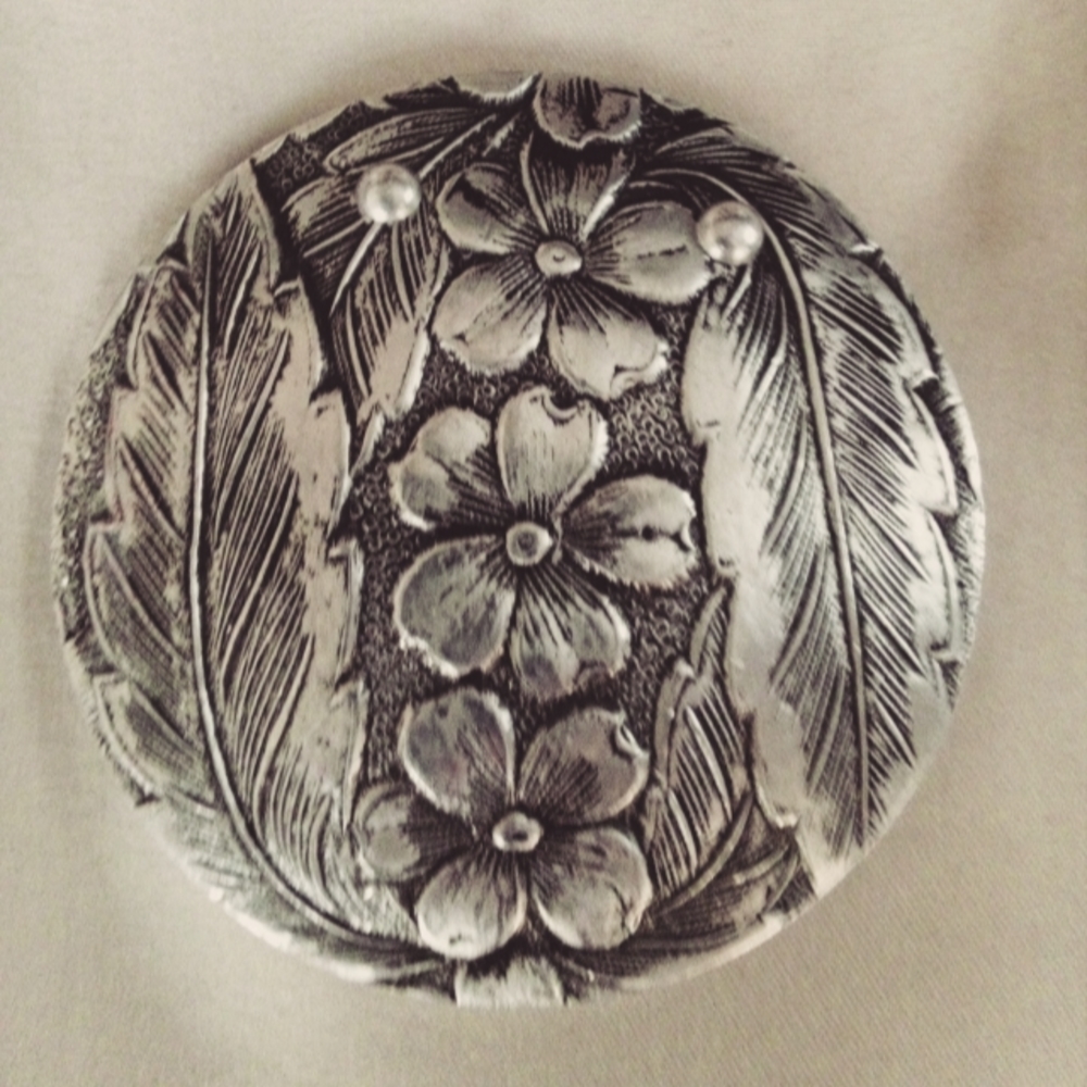 Vintage Pewter Flowers&Leaves Brooch w/Hammered Back